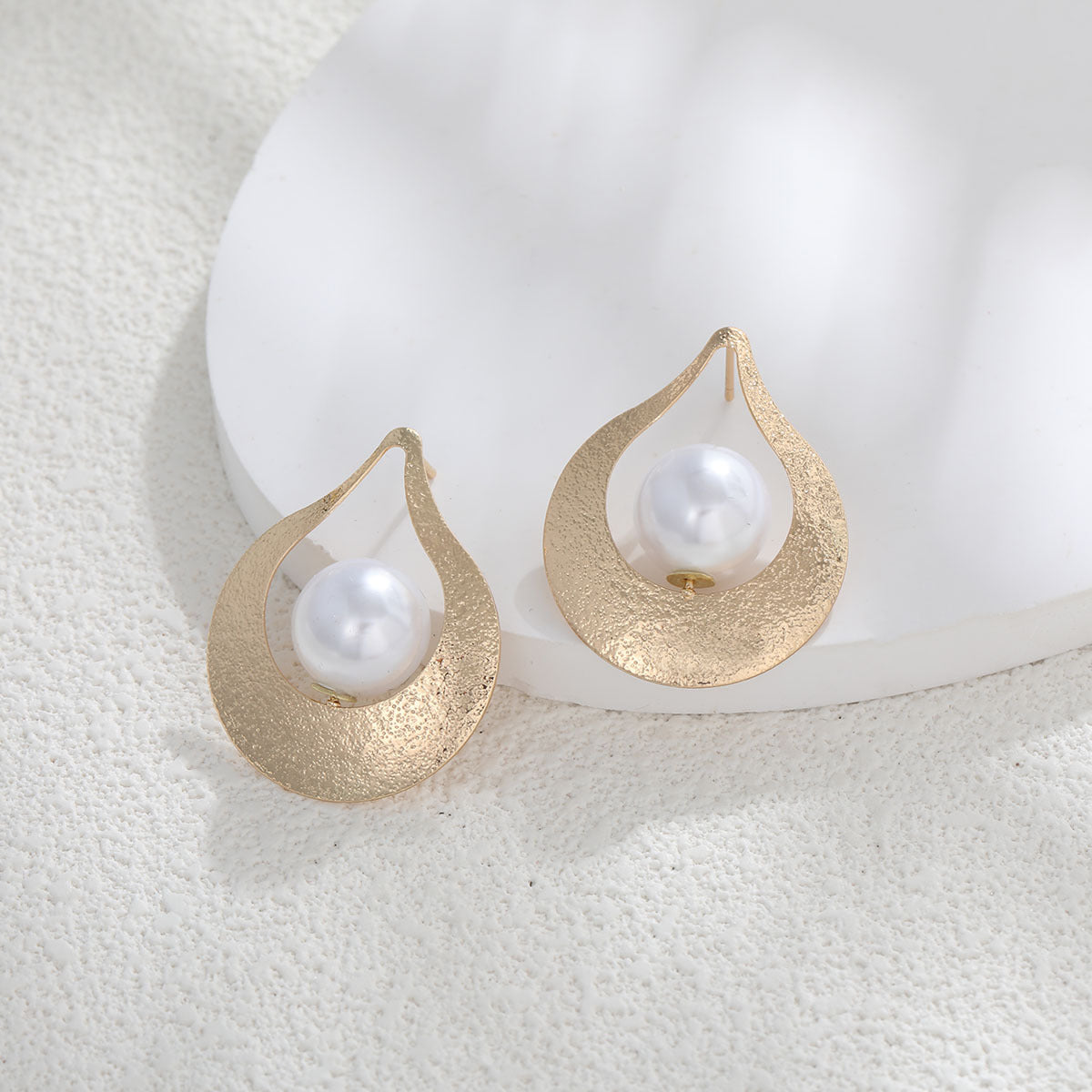 Wholesale Exaggerated Large Pearl Earrings