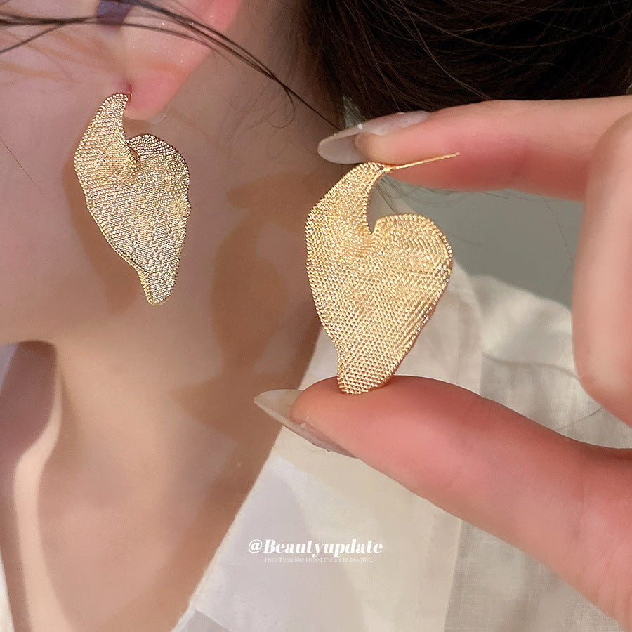 Wholesale 18k  plated pleated design luxury earrings