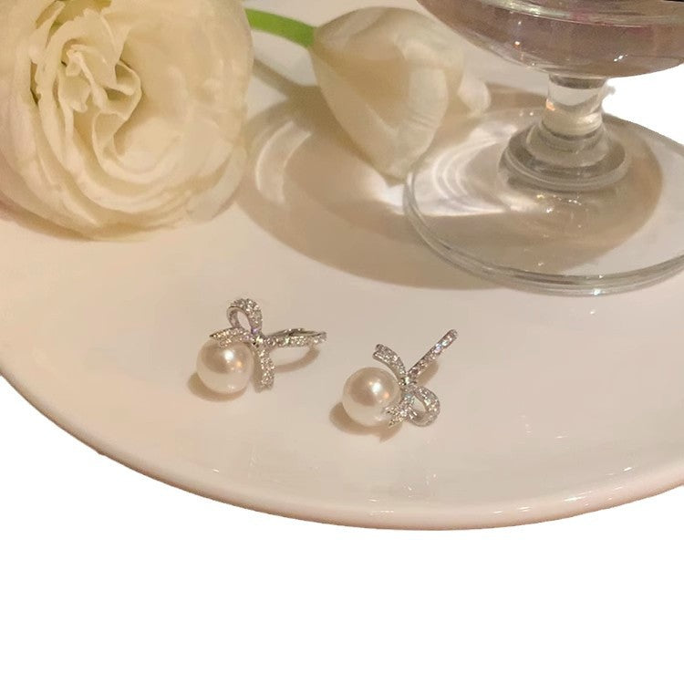Wholesale Bow Pearl Ear Buckle Retro  Earrings