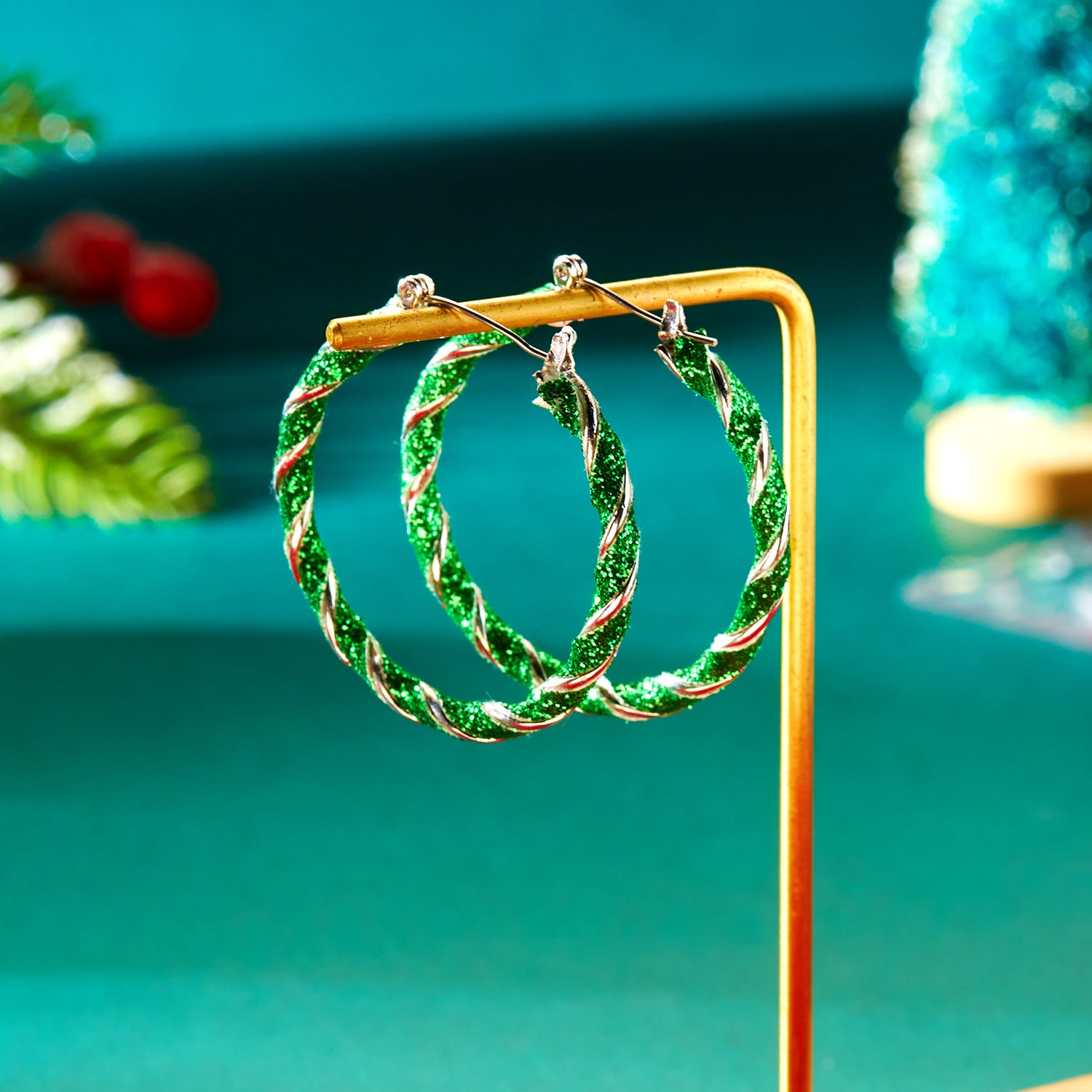 Wholesale Christmas colorful red and green twisted earrings