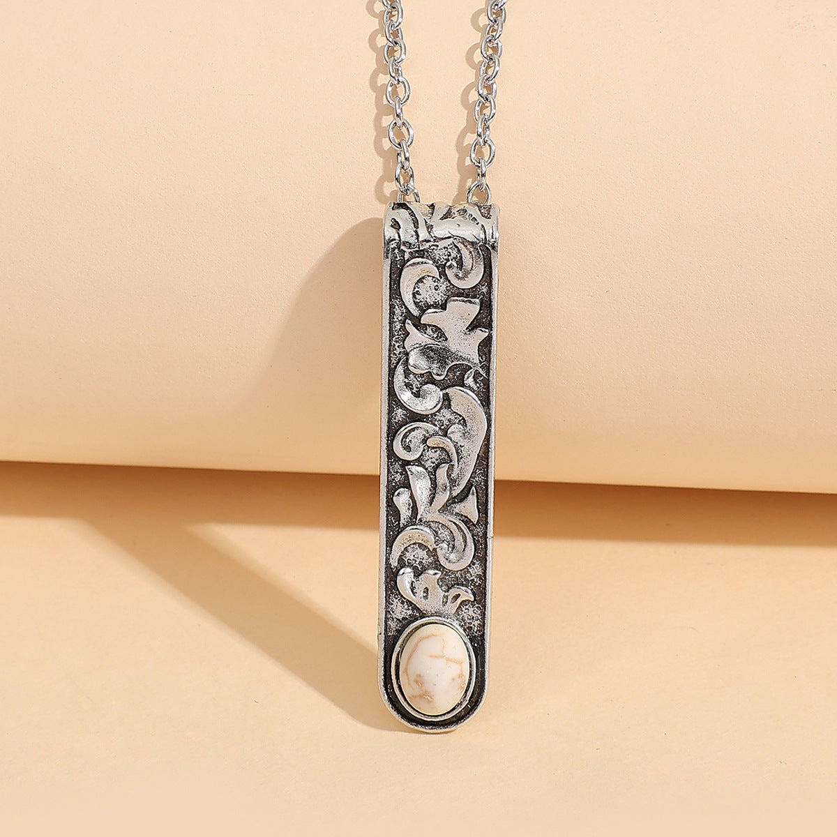 Wholesale Retro Bohemian Turquoise Pendant Necklace for Women Alloy Jewelry Accessory Boutique Resale Gift