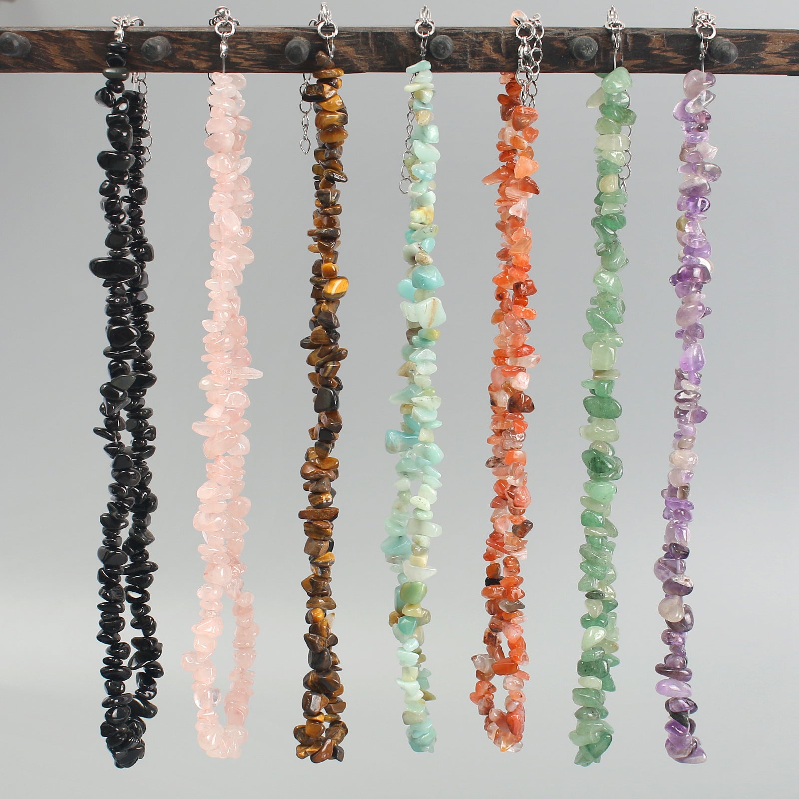 Wholesale natural irregular crystal gravel necklace