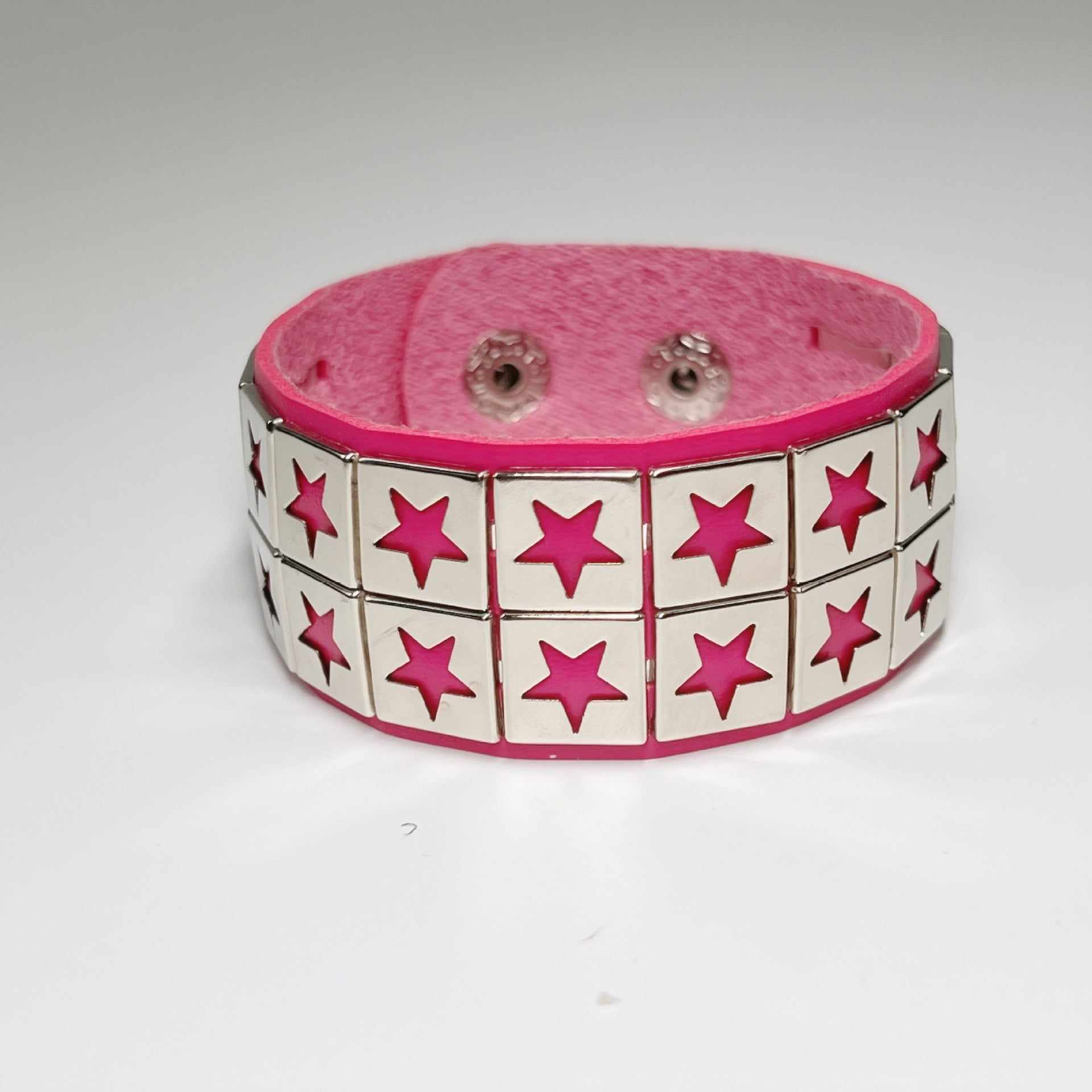 Wholesale Punk Style Leather Bracelet with Five-Pointed Star Rivet for Couples Men' s Fashion Accessory