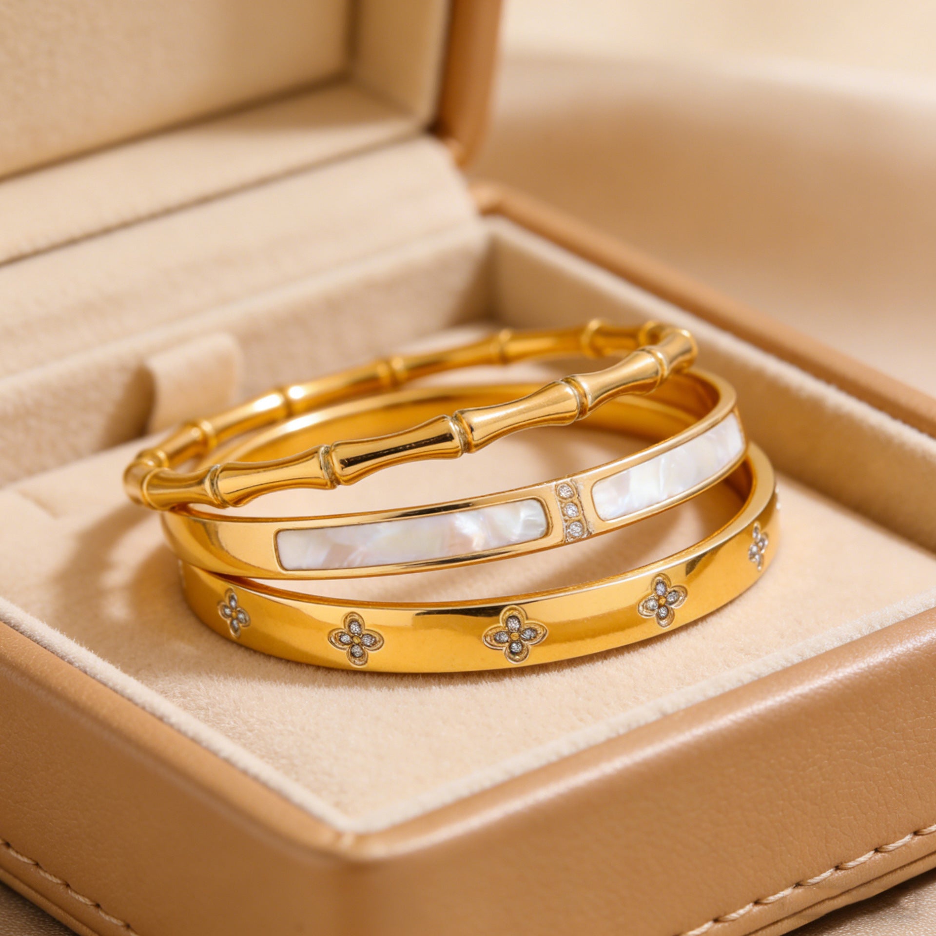 Wholesale Stainless Steel White Mother-of-Pearl Bamboo Cuff Bracelet Gold Plated Fashion Jewelry Accessory Gift