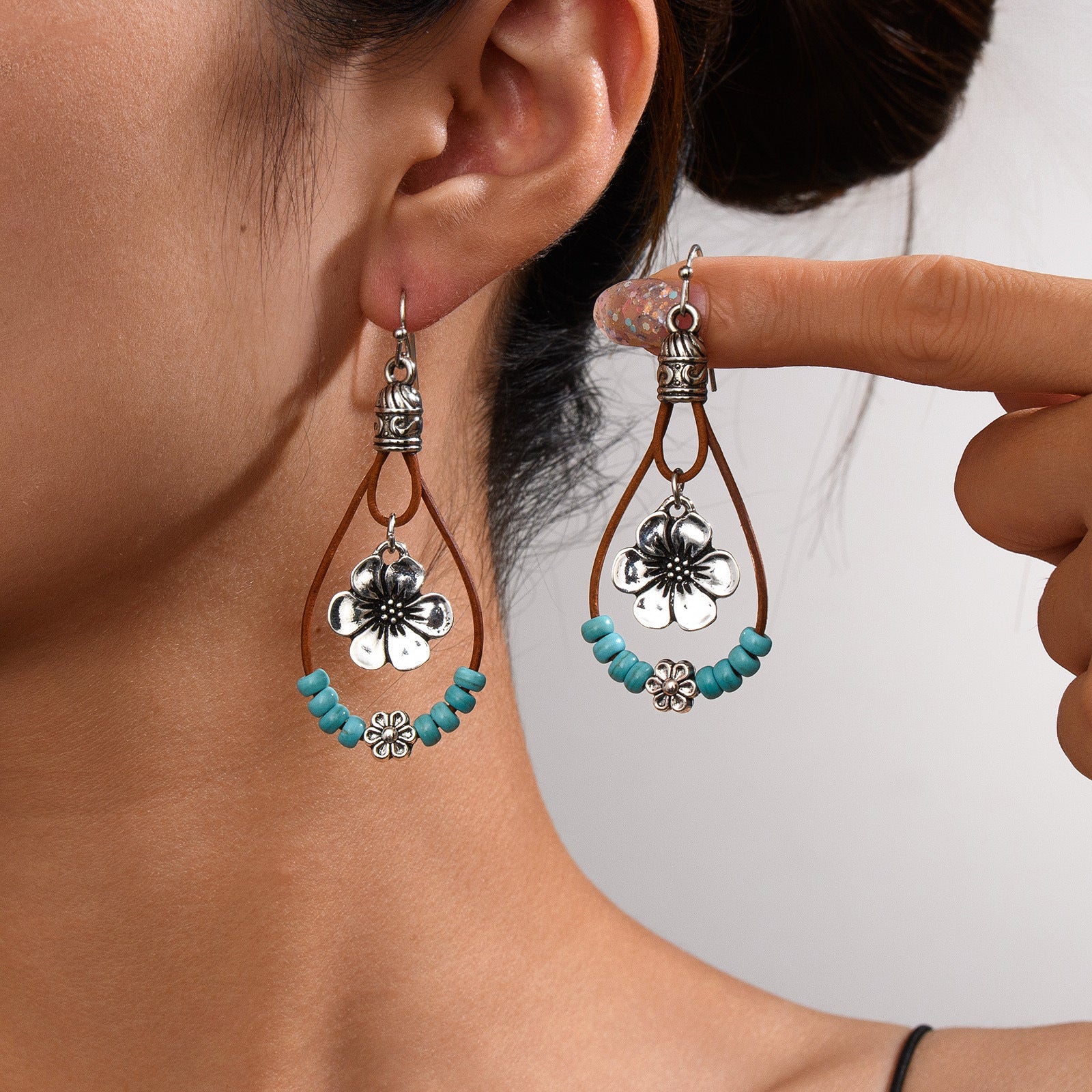 Wholesale  retro ethnic style antique silver flower beads leather rope pendant women's earrings