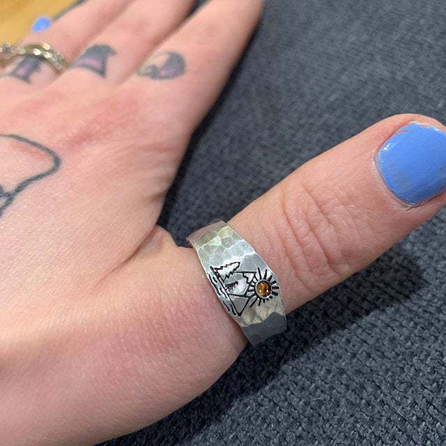 Wholesale Vintage Sunset Valley Ring Champagne Colored Sun Forest Tree Design Alloy Electroplated Jewelry Accessory For Wedding Gift And Boutique Resale