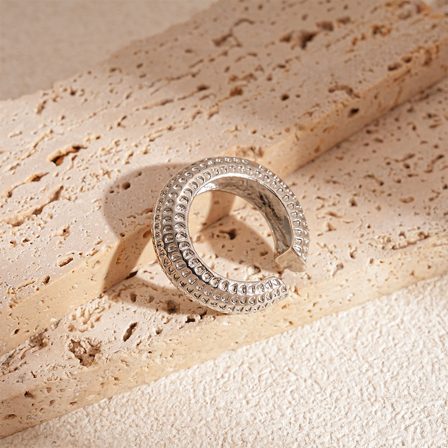 Wholesale Metallic Spotted Geometric Round Ear Clips