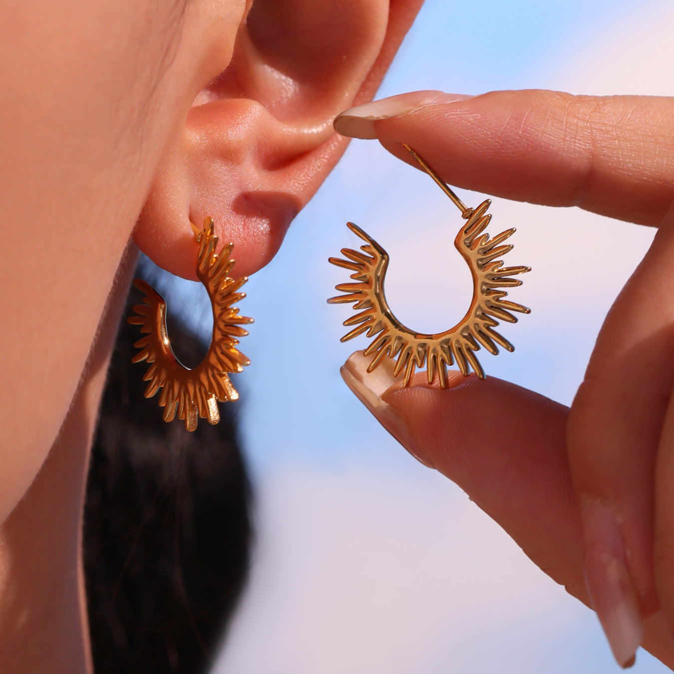 Wholesale Stainless Steel Golden Shining Sunflower Light Earrings
