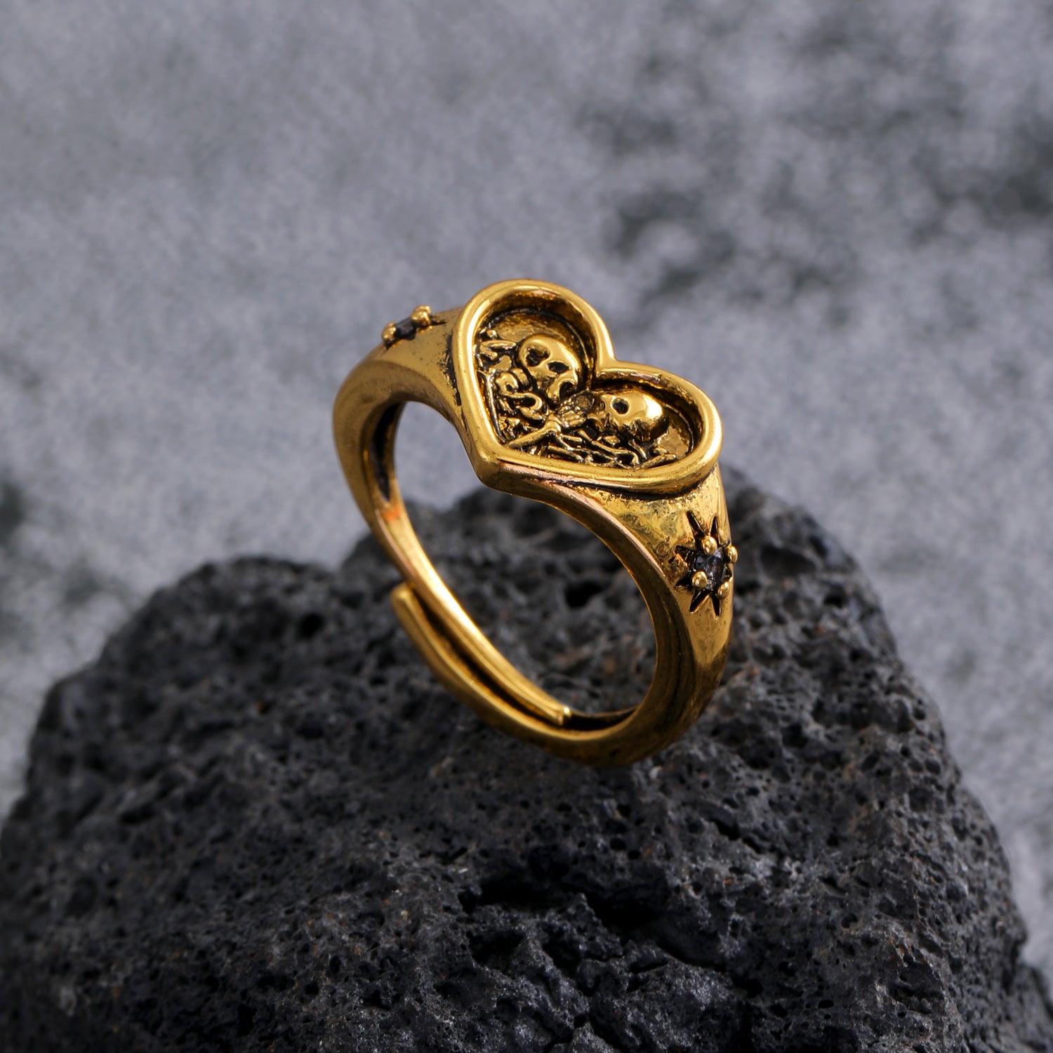 Wholesale heart double skull starburst open ring