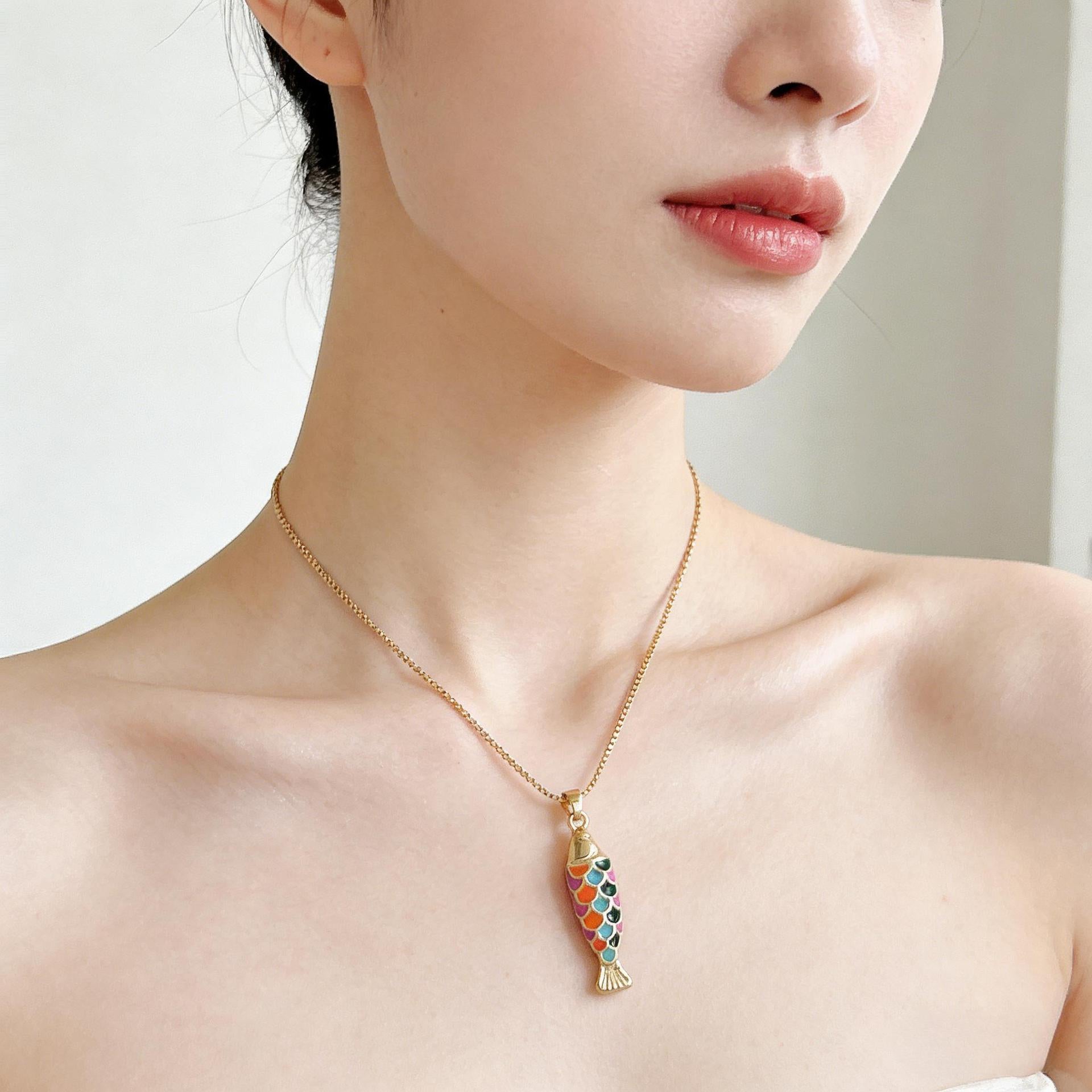 Wholesale Copper Gold Plated Vintage 3D Koi Fish Pendant Necklace Jewelry Accessory for Women