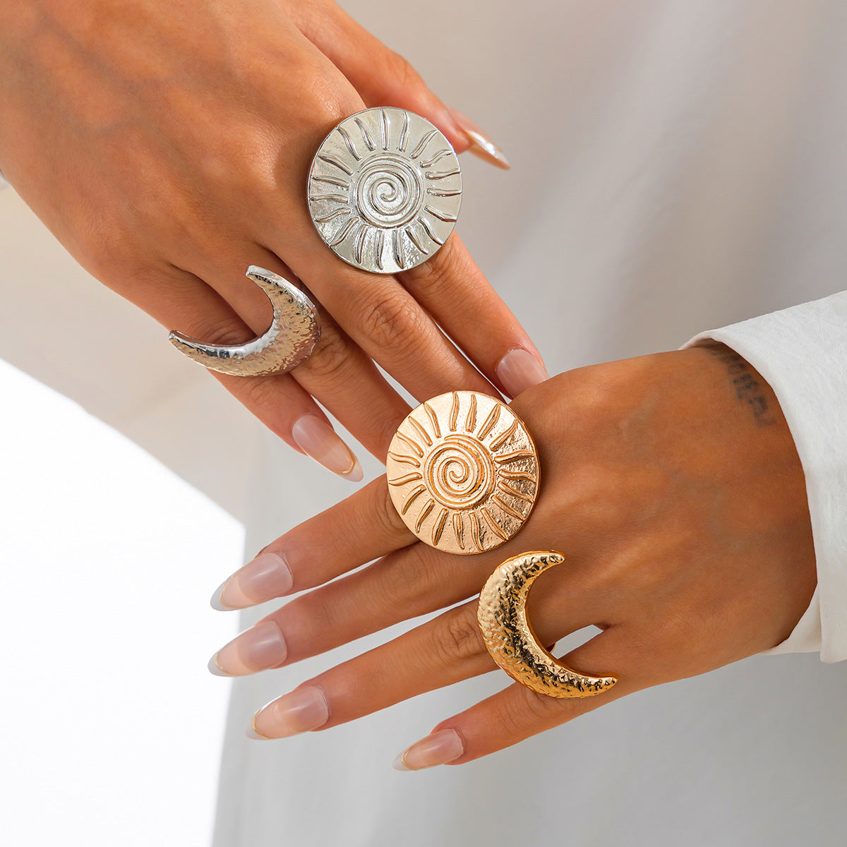 Wholesale moon alloy ring creative exaggerated sunflower love ring