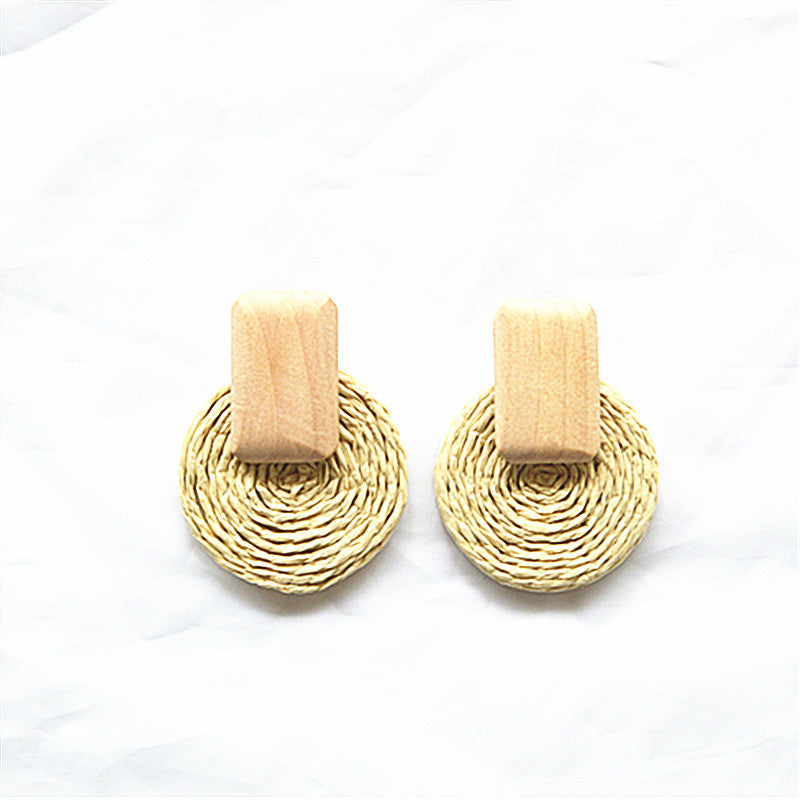 Wholesale Raffia earrings simple and sweet earrings.