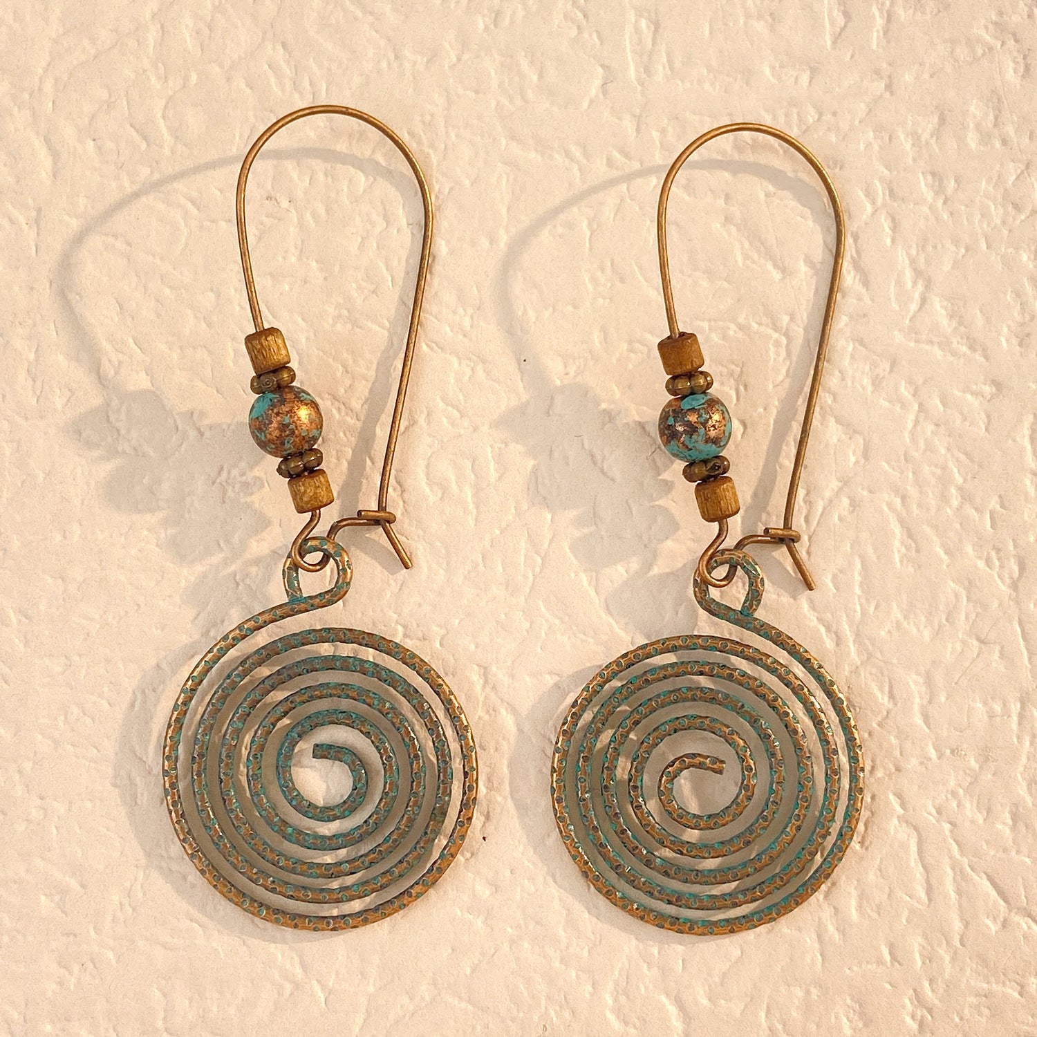 Wholesale Vintage Green Alloy Bohemian Floral Hollow Carved Earrings Fashion Accessory Gift