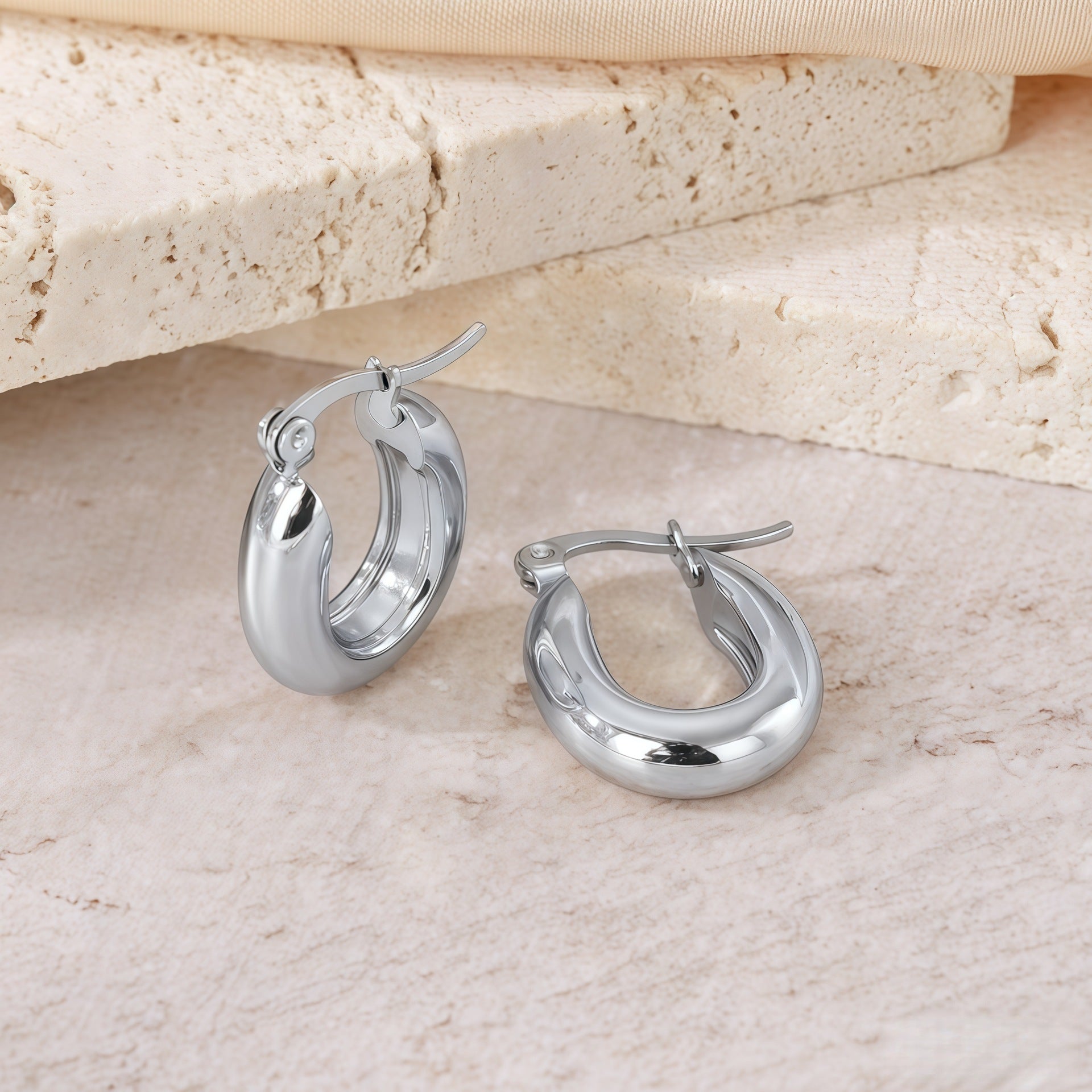 Wholesale Classic Hoop Versatile Non-Fading Titanium Steel Earrings