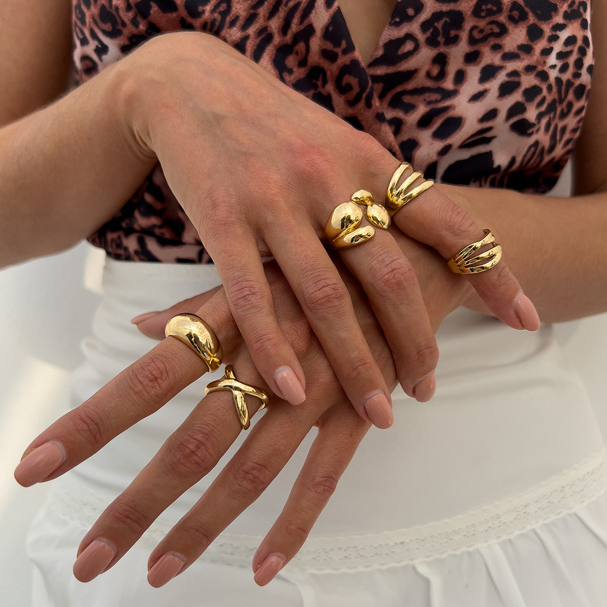 Wholesale Geometric three-dimensional cross-opening smooth alloy ring set