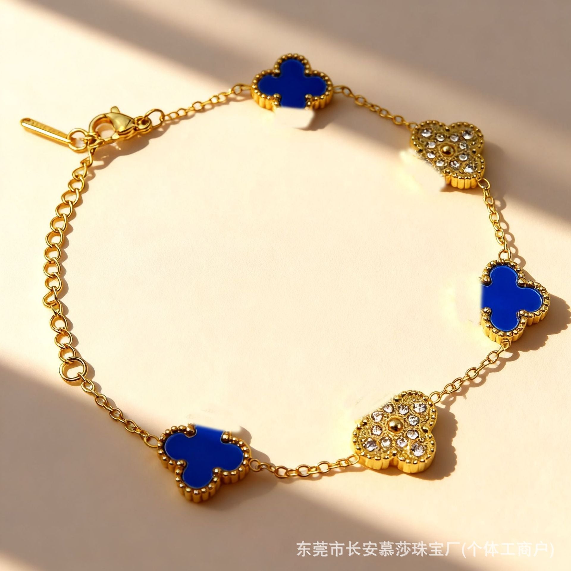 Wholesale Titanium Steel Four-Leaf Clover Bracelet with Mother-of-Pearl and Crystal Stones,  Women' s Fashion Jewelry Accessory ACCVIP