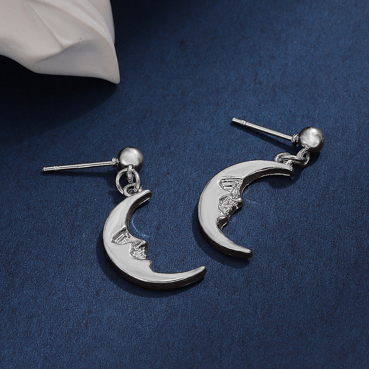 Wholesale vintage distressed star sun moon pendant earrings