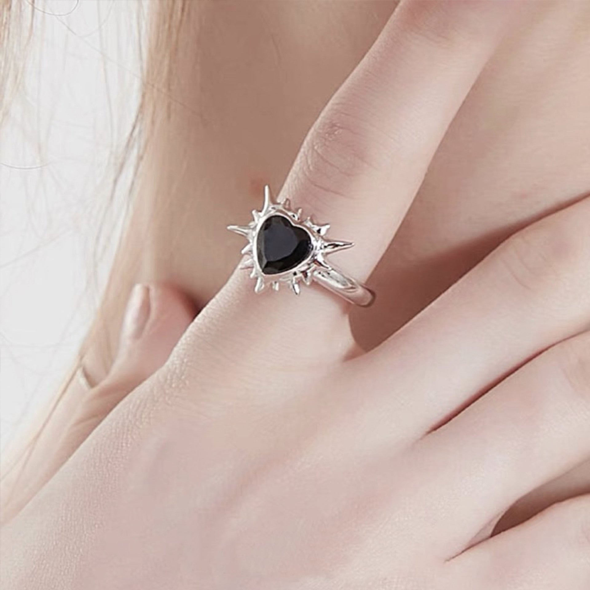 Wholesale barbed love diamond dark lava ring couple punk vintage open ring holiday gift