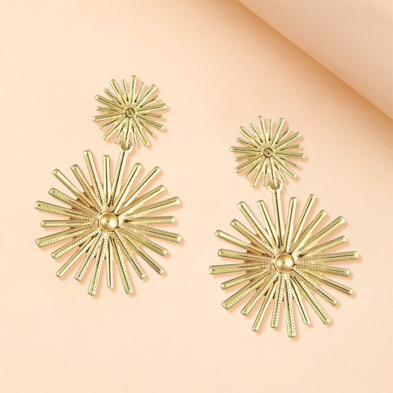 Wholesale European Style Exaggerated Oval Earrings Alloy Electroplated Fashion Accessory for Party or Gift