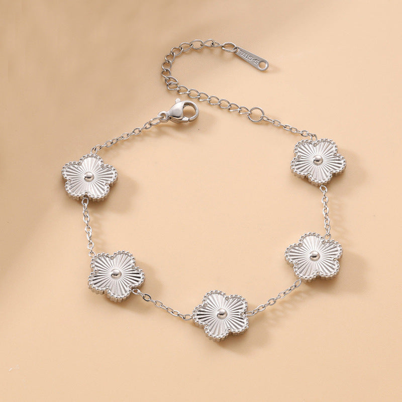 Wholesale Electroplated Stainless Steel Lucky Clover Bracelet - Modern Minimalist Fashion Accessory for Gift or Boutique Resale