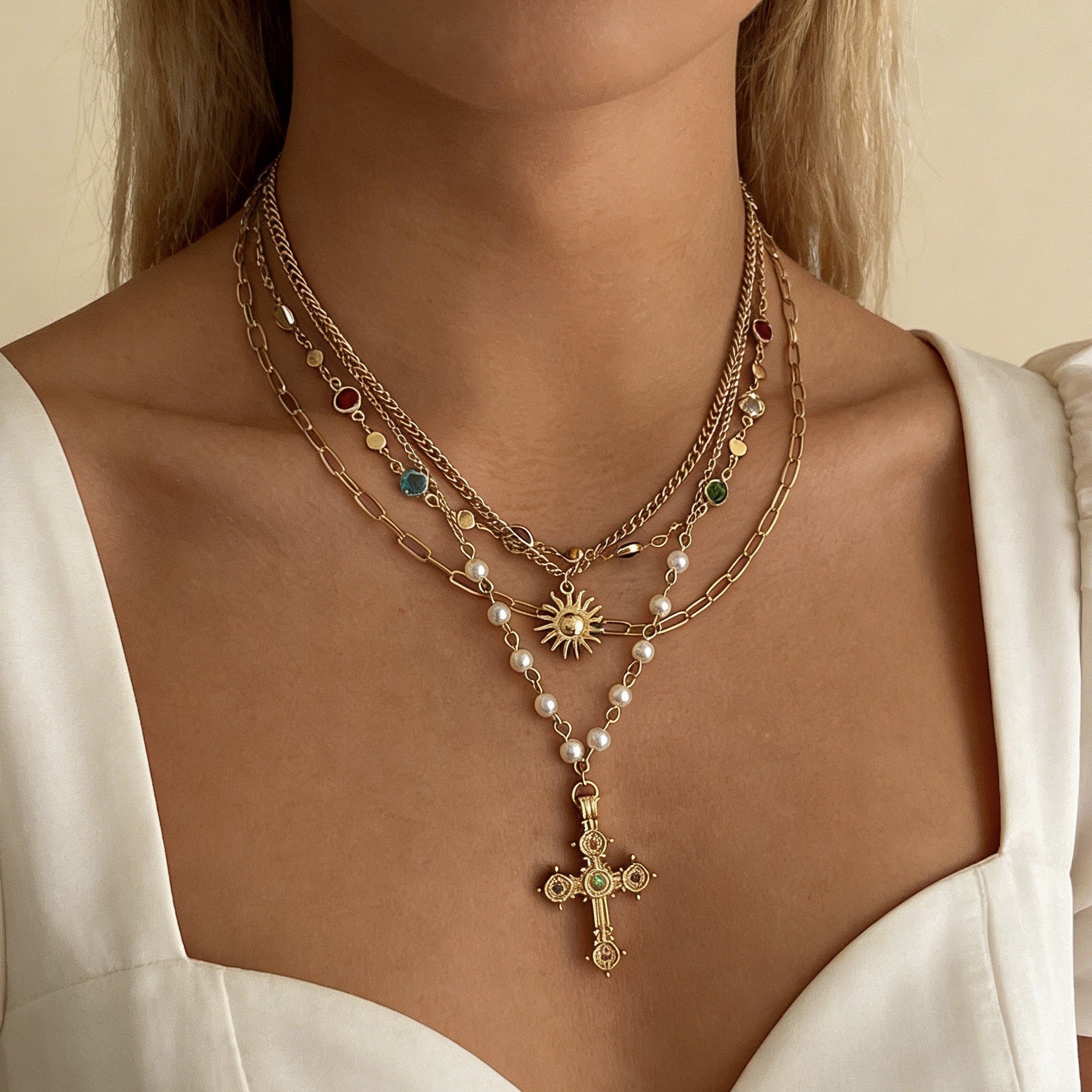 Wholesale Fashionable Heart Clock Pendant Layered Choker Necklace For Women Chic Jewelry Accessory For Boutique Resale