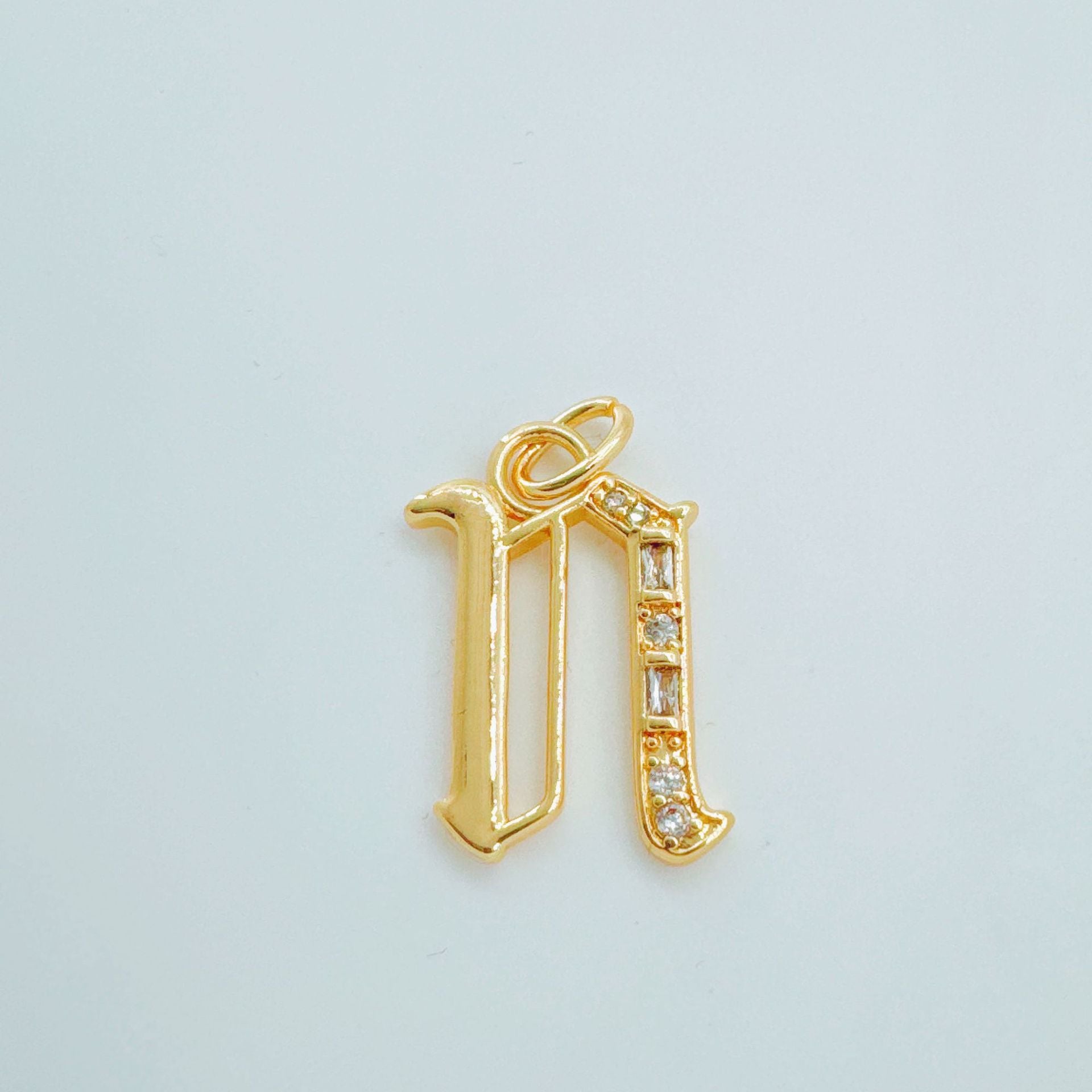 Wholesale Copper Gold-Plated Ice Sugar Letter Pendant Necklace European American Style Fashion Jewelry Accessory for Women