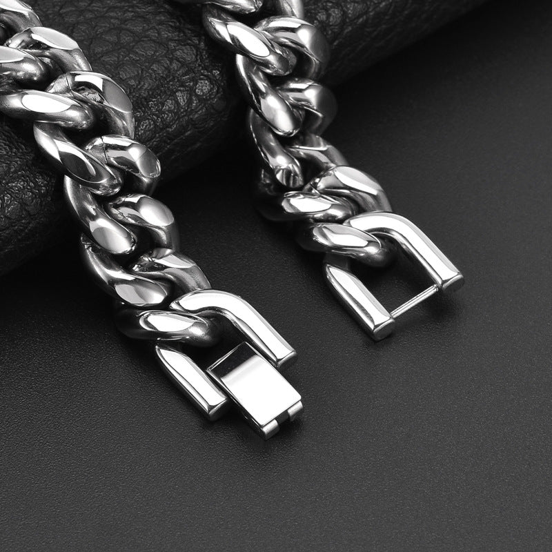 Bracciale in acciaio inossidabile di tendenza a catena cubana con luce a specchio punk all'ingrosso