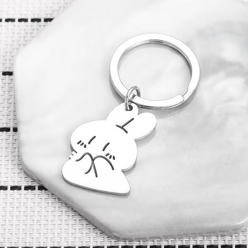 Wholesale rabbit carrot titanium steel pendant keychain