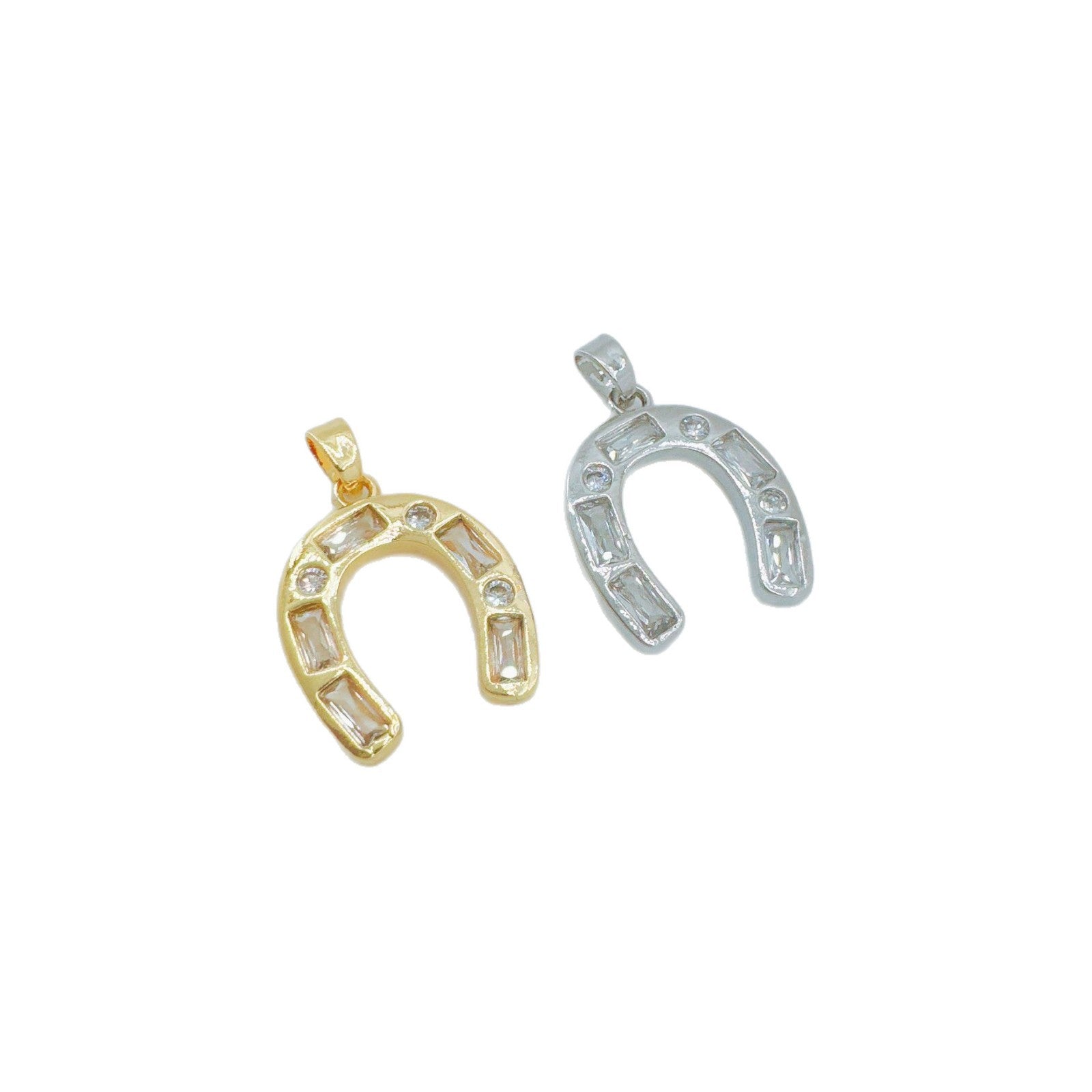 Wholesale Light Luxury Horseshoe Zircon Pendant Necklace,  Copper with 18K Gold Plating,  Jewelry Accessory