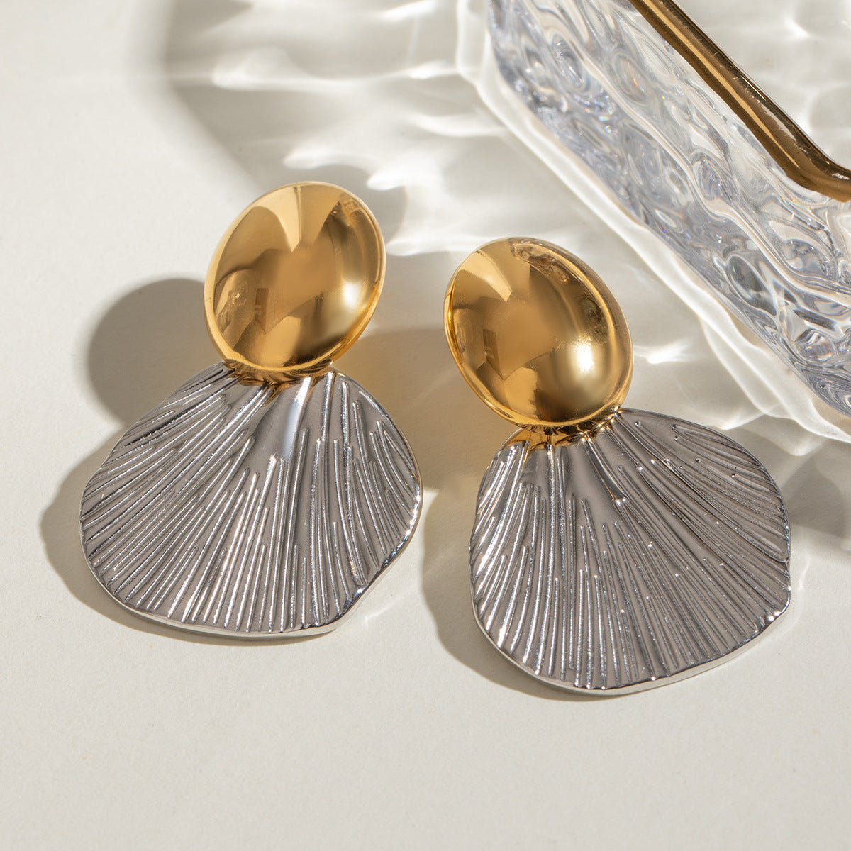 Wholesale  stainless steel gold and silver color matching oval smooth fishtail color matching earrings