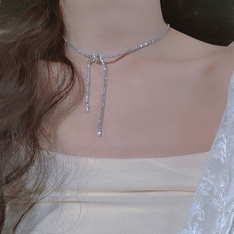 Wholesale  Ultra-shiny Crystal Butterfly Tie Clavicle Choker Versatile  Necklace