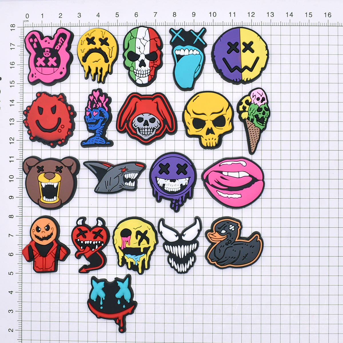 Wholesale Random 100pcs Horror Face Series Shoes Accessories Shoes Charms