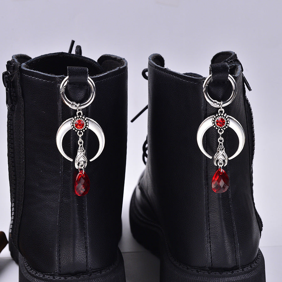 Wholesale exaggerated dark vampire bat moon pendant Shoes Charms