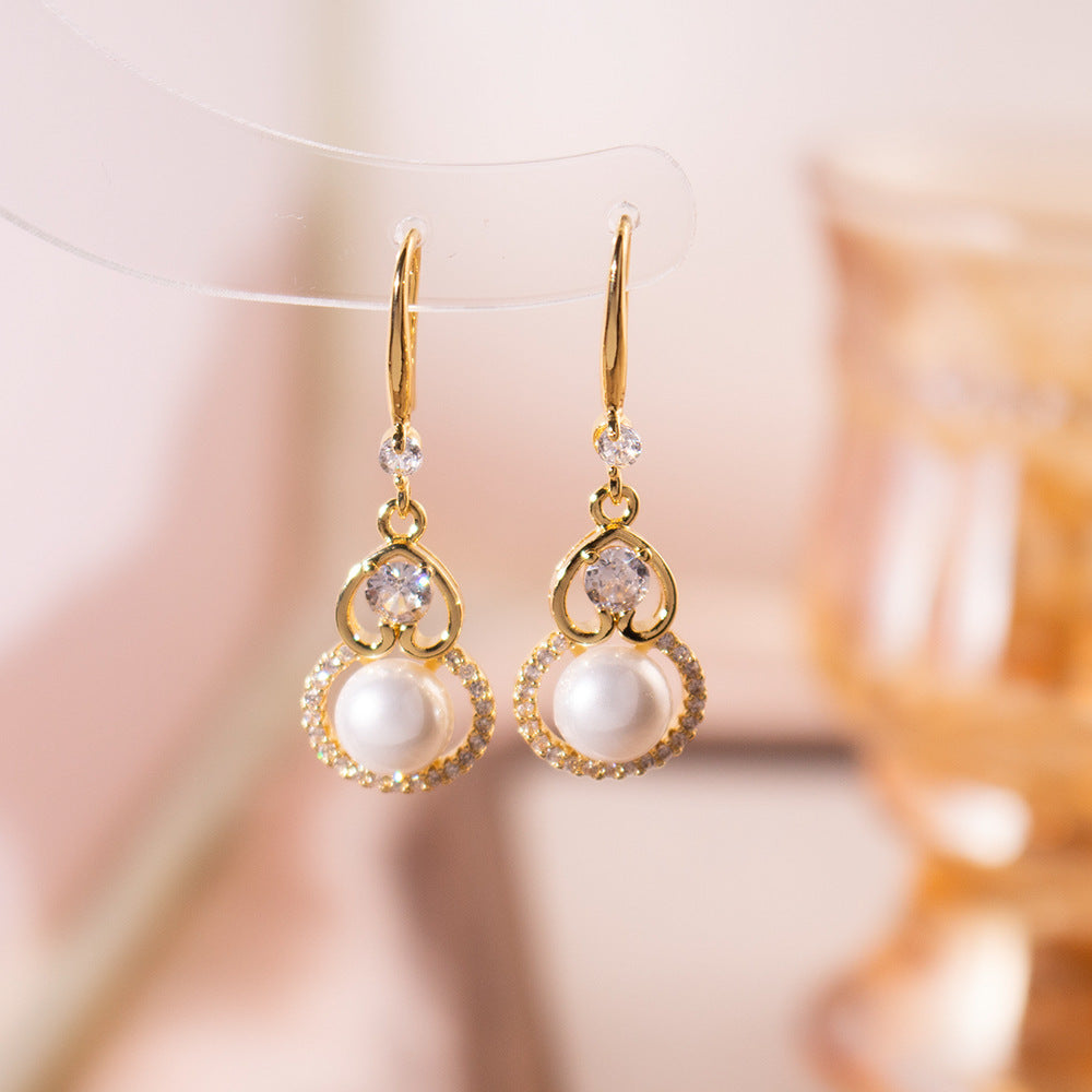 Wholesale Zircon  Pearl Ear Hook  Hollow Design Earrings Retro  Earrings