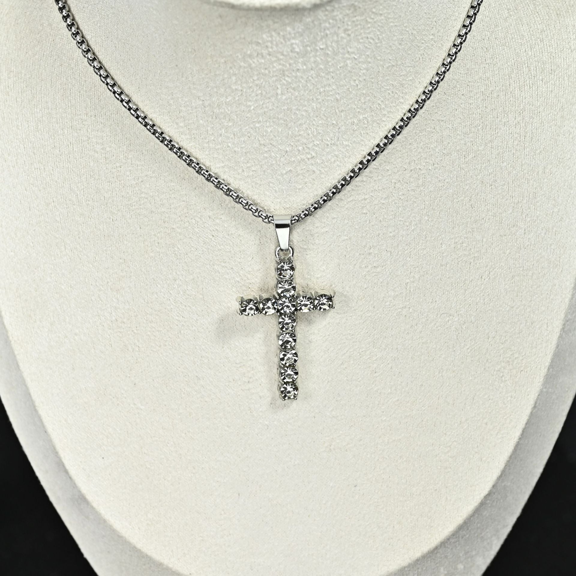 Wholesale Retro Vintage Cross Pendant Necklace For Men Stainless Steel Long Chain Chic Fashion Jewelry Accessory Gift
