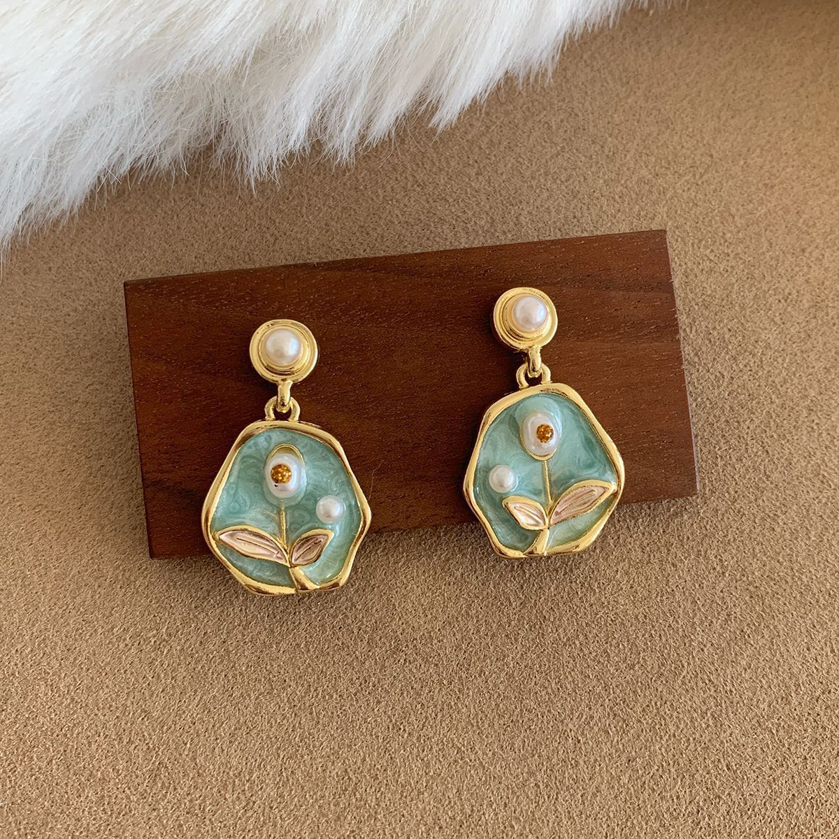 Wholesale oil painting pearl Monet garden earrings silver needle exquisite  design sense of medieval earrings