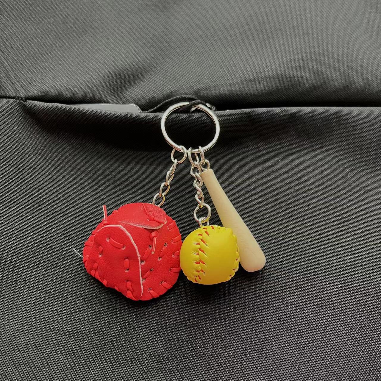 Wholesale Softball Gloves Baseball Keychain