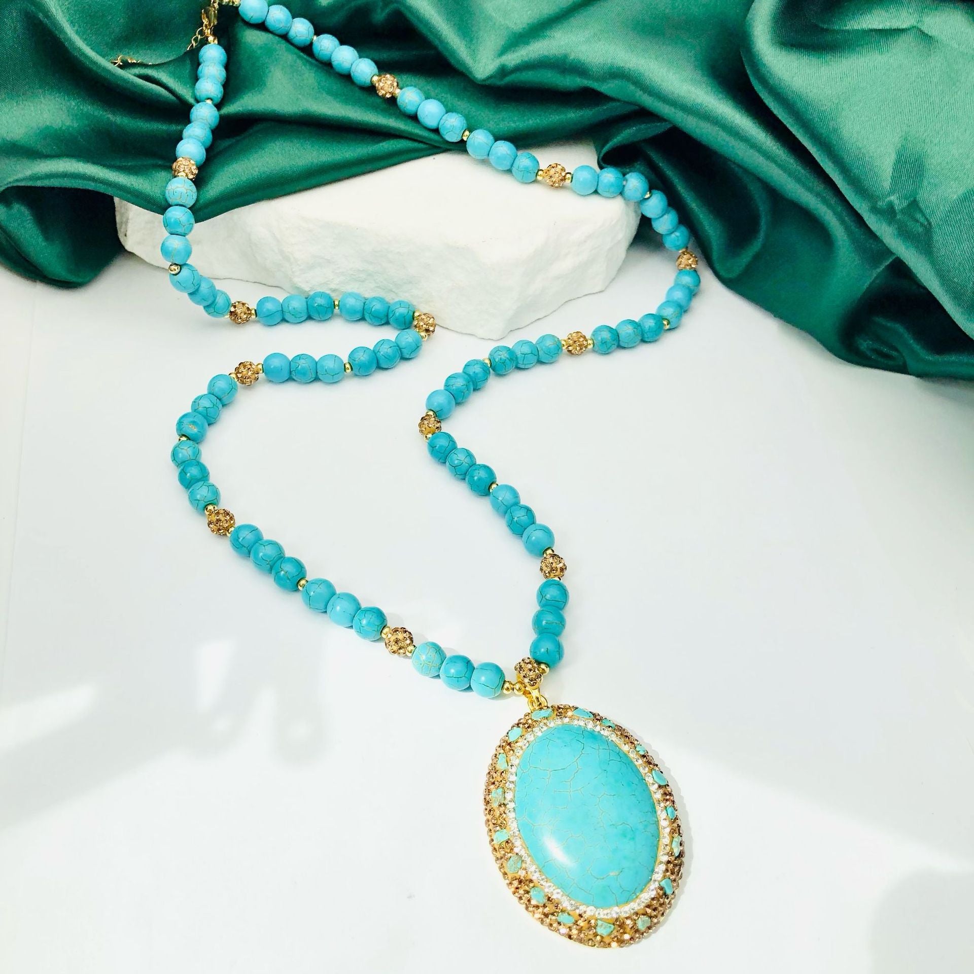 Wholesale Natural Large Turquoise Pendant Sweater Necklace