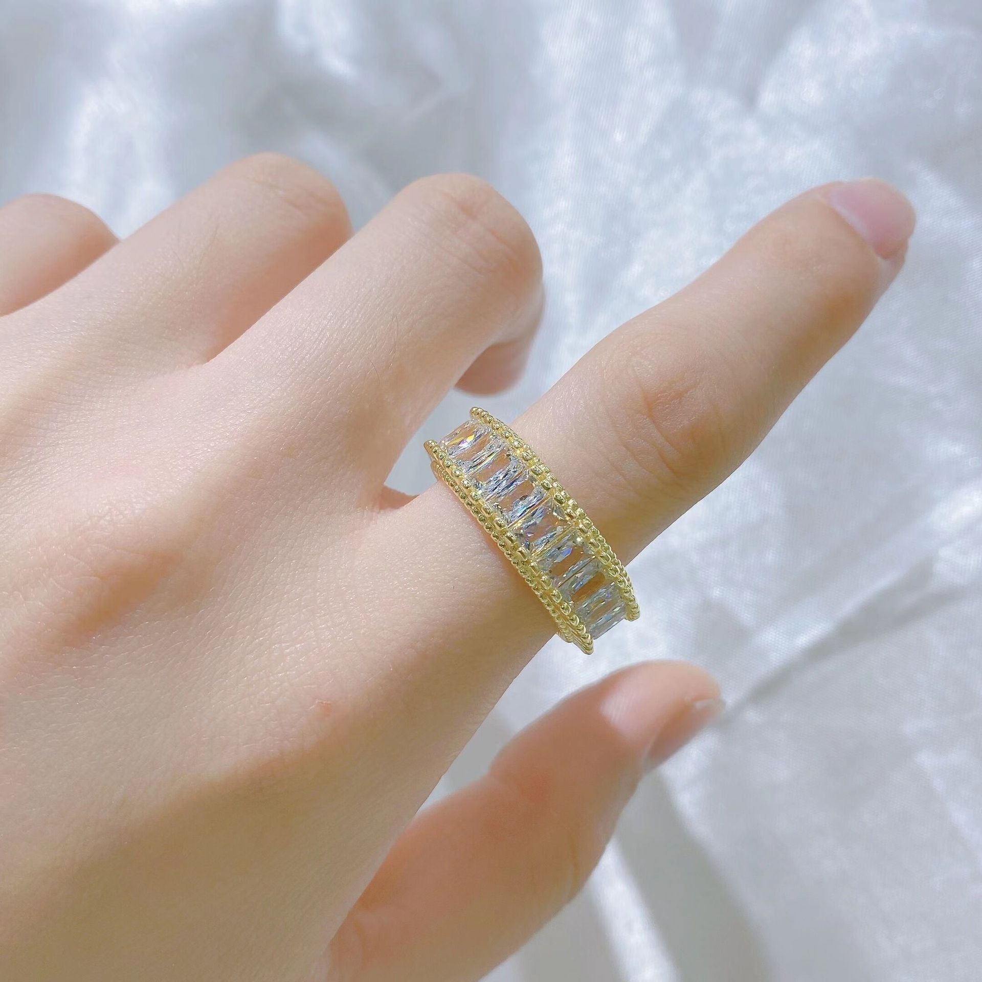 Wholesale Stylish Rainbow Zirconia Open Adjustable Ring Gold Tone Copper Electroplated For Unisex Fashion Jewelry Accessory