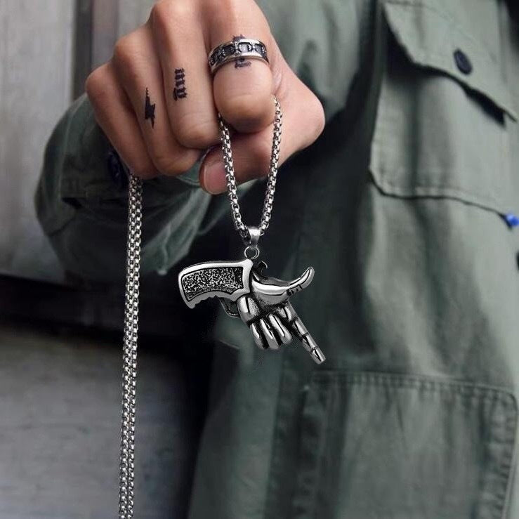 Wholesale Men' s Hip Hop Finger Pistol Pendant Necklace Street Style Vintage Fashion Accessory