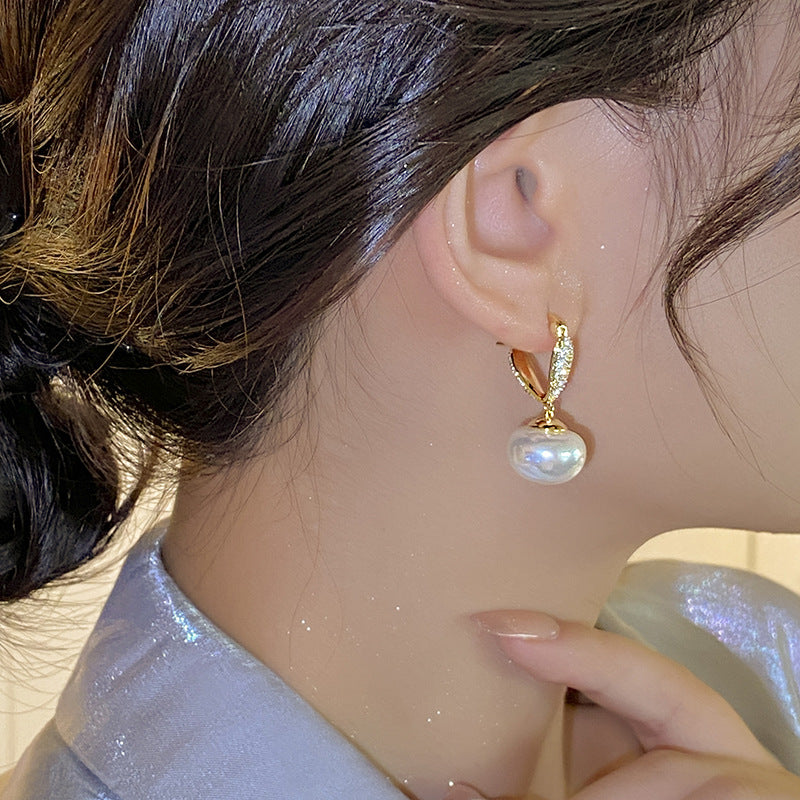 Wholesale Gold Light Luxury Pearl Earrings ACC-ES-HaoWen017