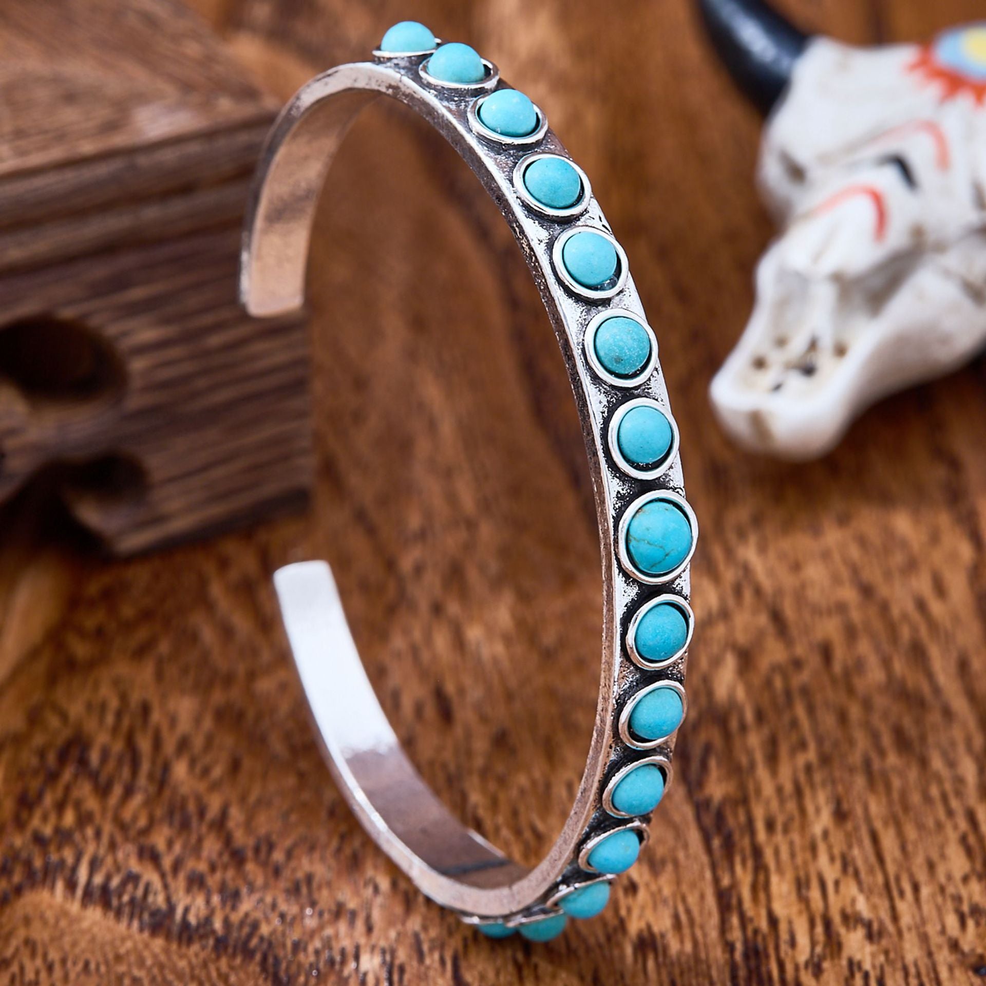Wholesale Bohemian Retro Open Turquoise Bracelet,  Electroplated Alloy Jewelry Accessory