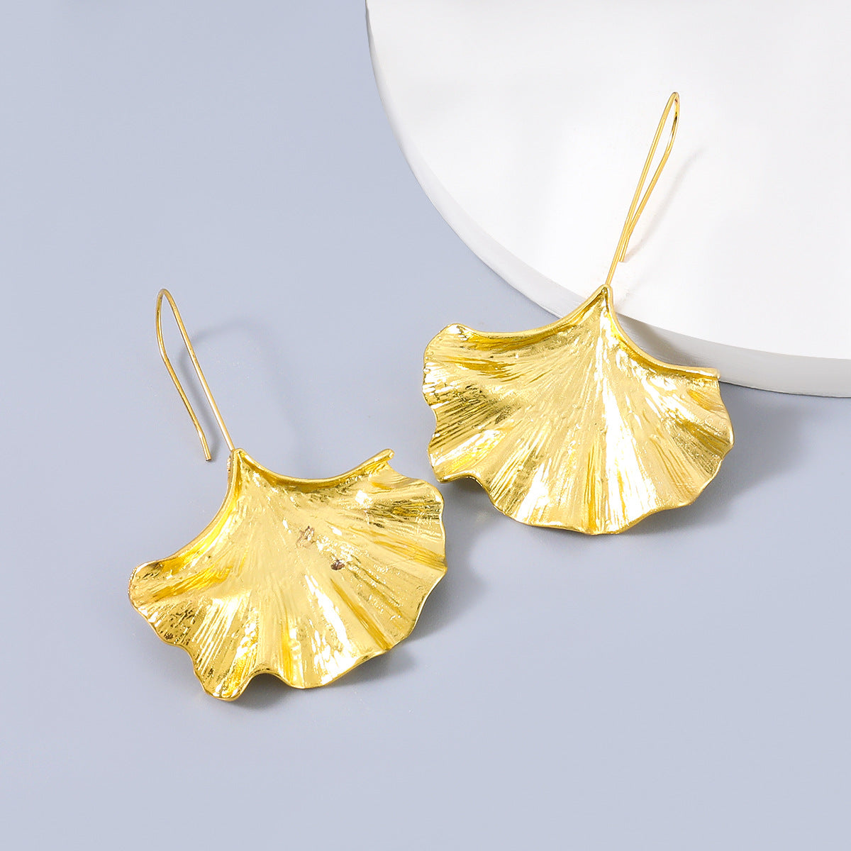Wholesale  Exaggerated Alloy Ginkgo Leaf  earrings