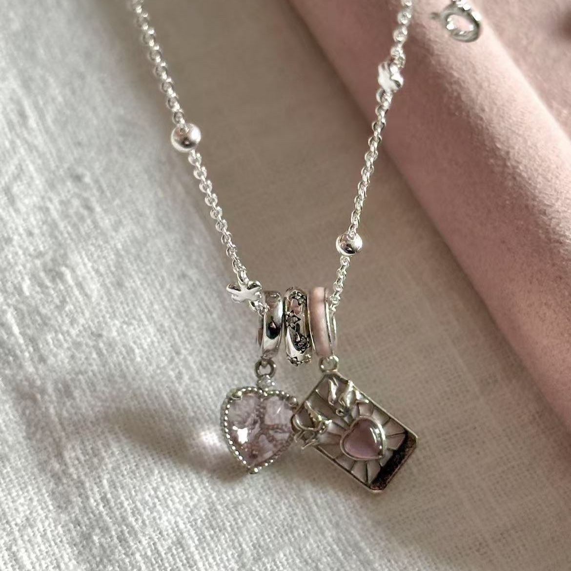 Wholesale Trendy Love Tarot Pendant Necklace Alloy Electroplating Fashion Accessory for Women