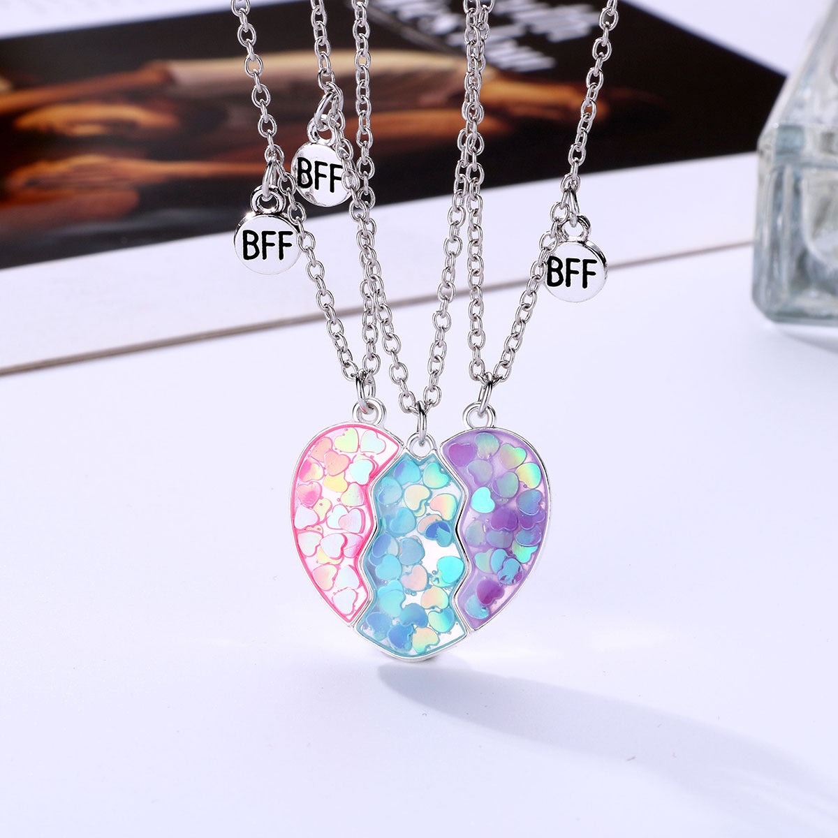 Wholesale Magnetic Cute Sequin Heart Pendant Necklaces Necklace Set ACC-NE-Tiangao007