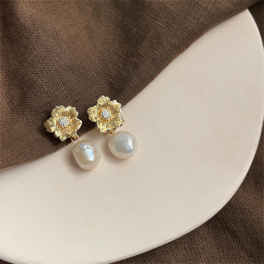 Wholesale Baroque natural pearl French retro earrings