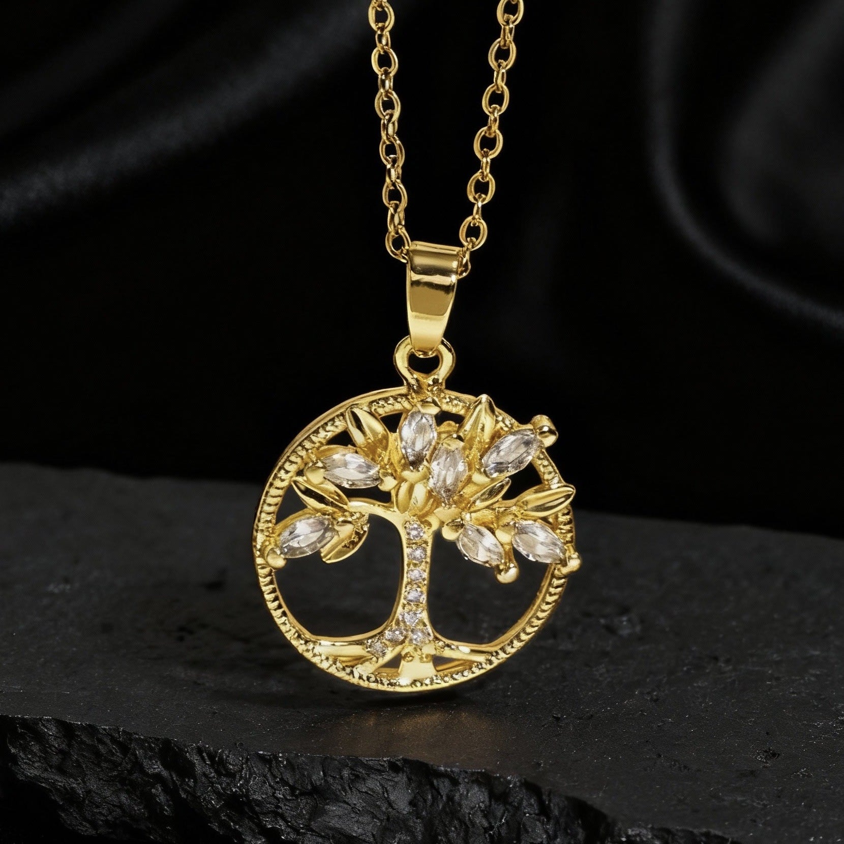 Wholesale Copper Tree Of Life Hollow Pendant Necklace For Women Chic Collarbone Chain Stylish Jewelry Accessory For Gift And Resale