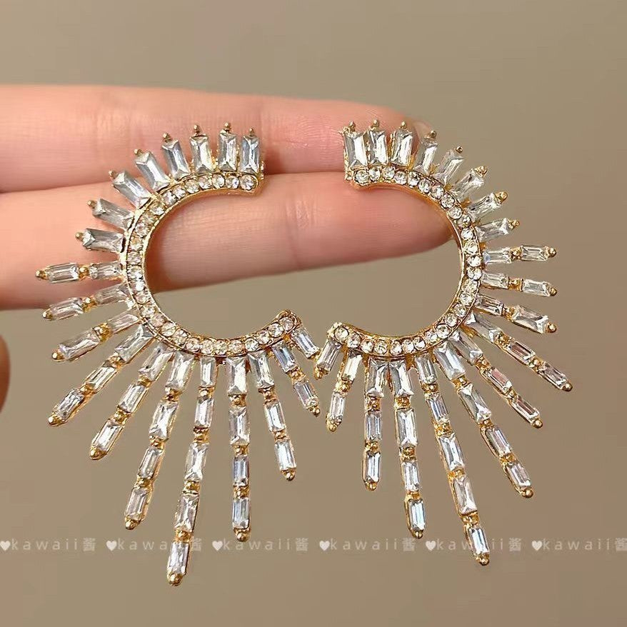 Wholesale Alloy Electroplated Hollow Zircon Stud Earrings Geometric Design Party Jewelry Gift for Women