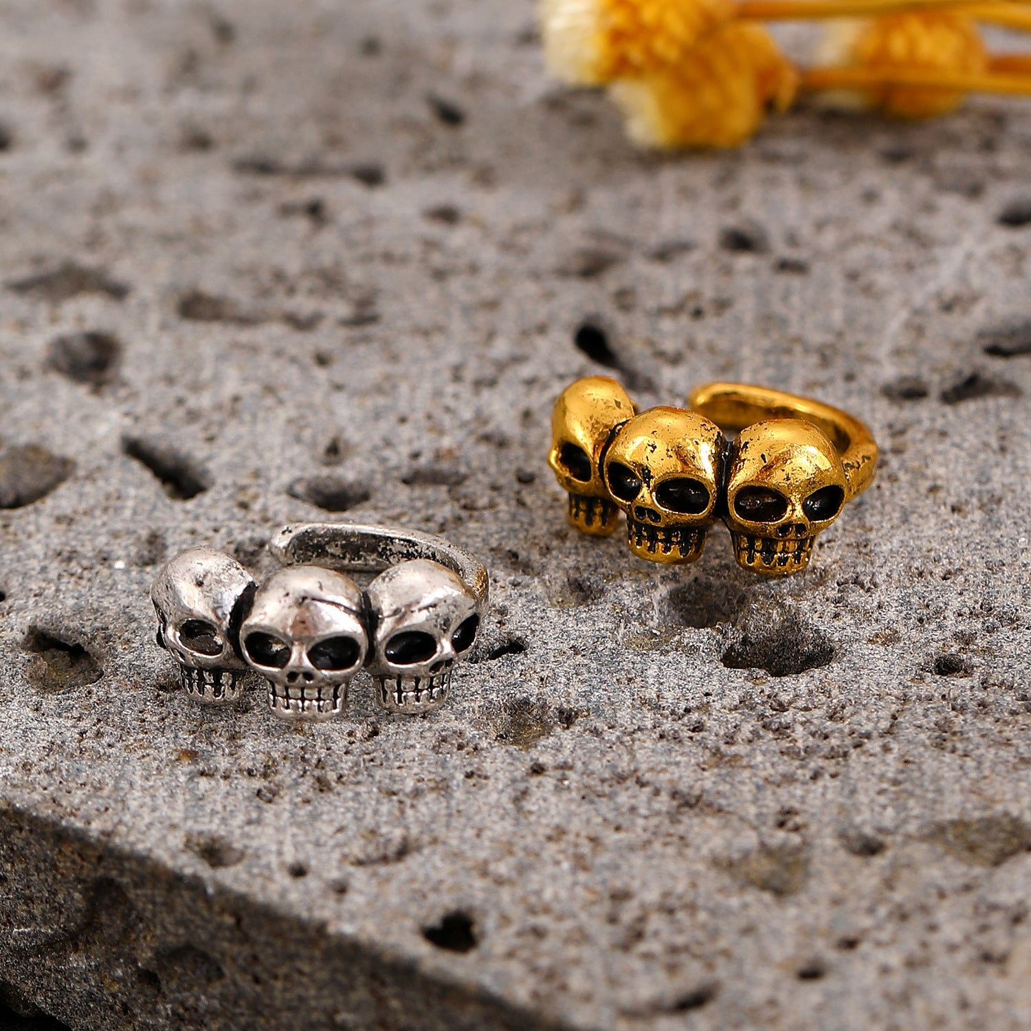 Wholesale Alloy Electroplated  Skull Earrings Women' s Fashion Accessory