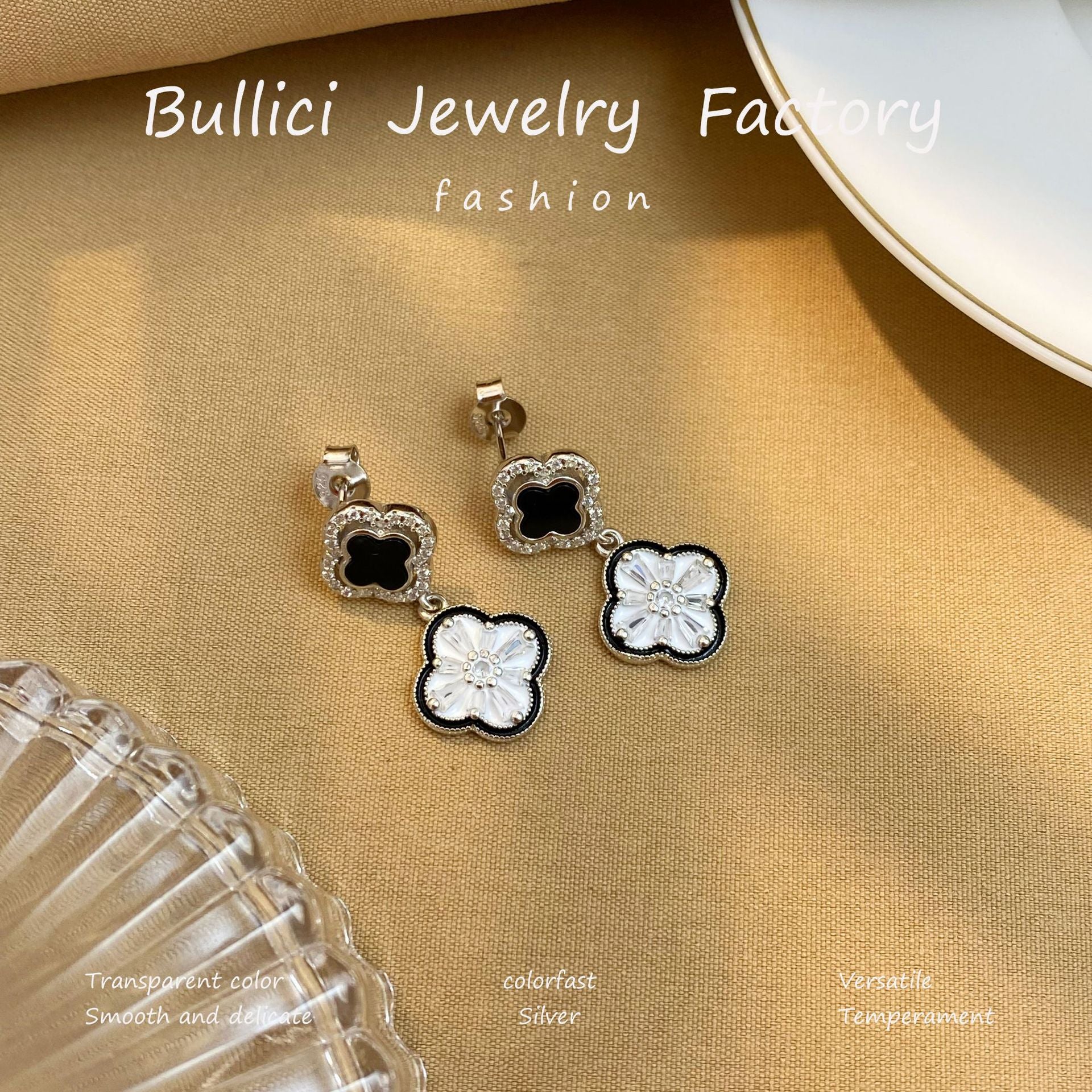 Wholesale S925 Sterling Silver Four-leaf Clover Earrings